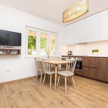 Boutique Apartment マリ・ロシニュ エクステリア 写真